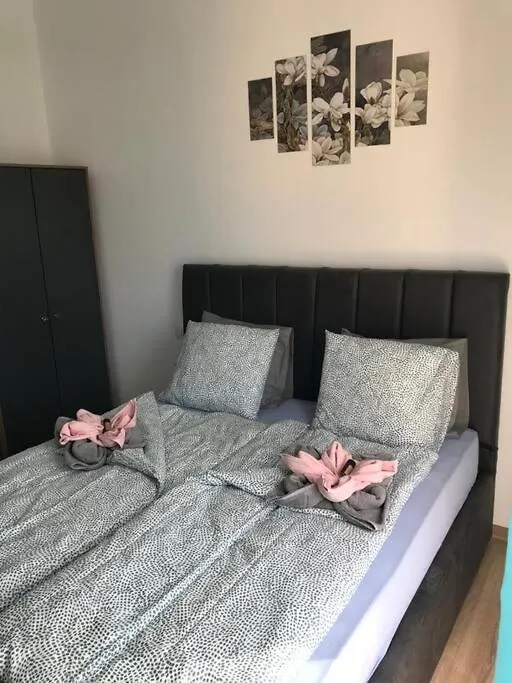 Daisy Apartment Golem  0*, Golem (Tirana)